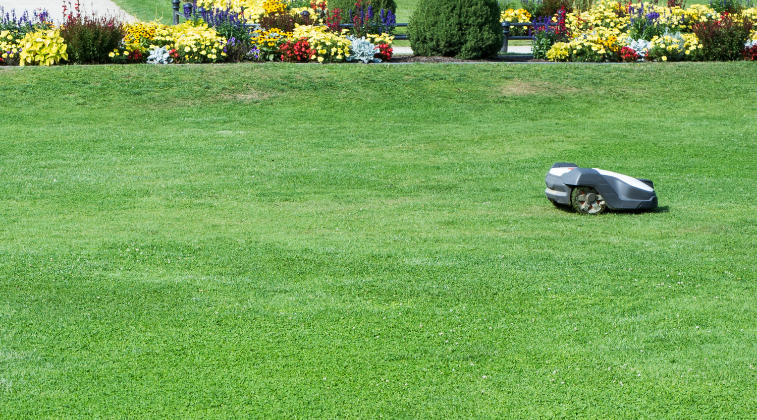 Vergleich: Mähroboter-Zubehör für verschiedene Gartenarten